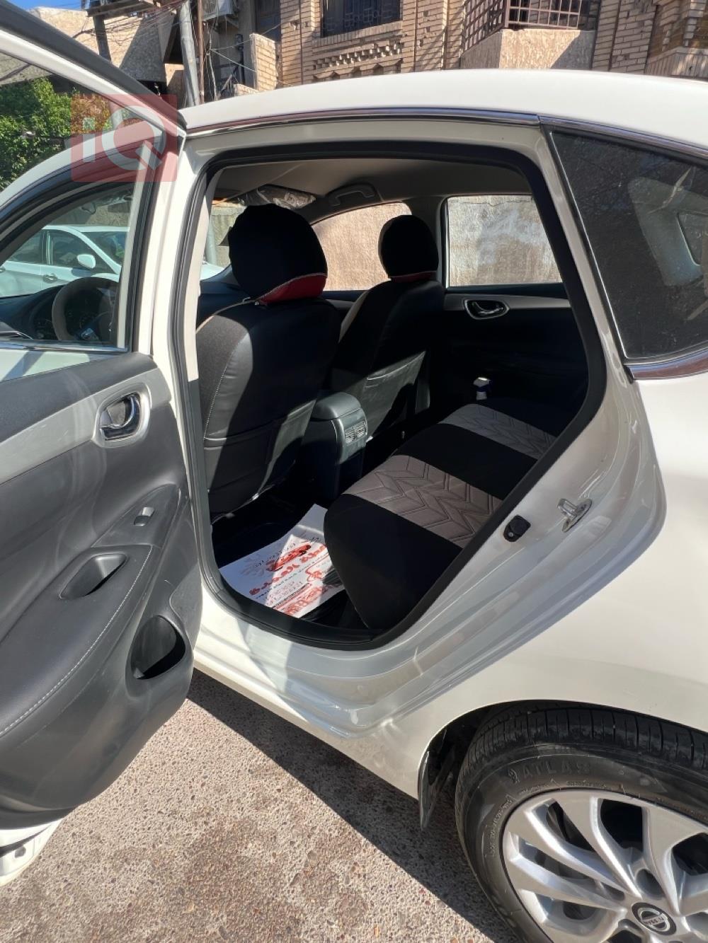 نيسان سنترا